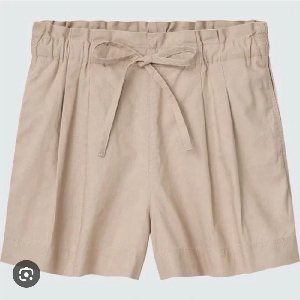 Uniqlo Tan High Waist Shorts with Relaxed Fit